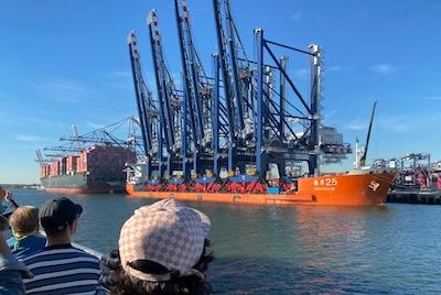 ASCM STUDENTS WATCH A CARGO SHIP